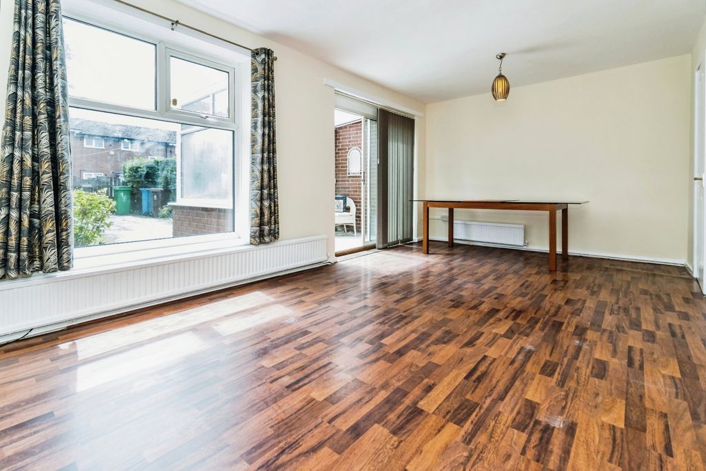 Property photo 2 of 12 Picture No. 09