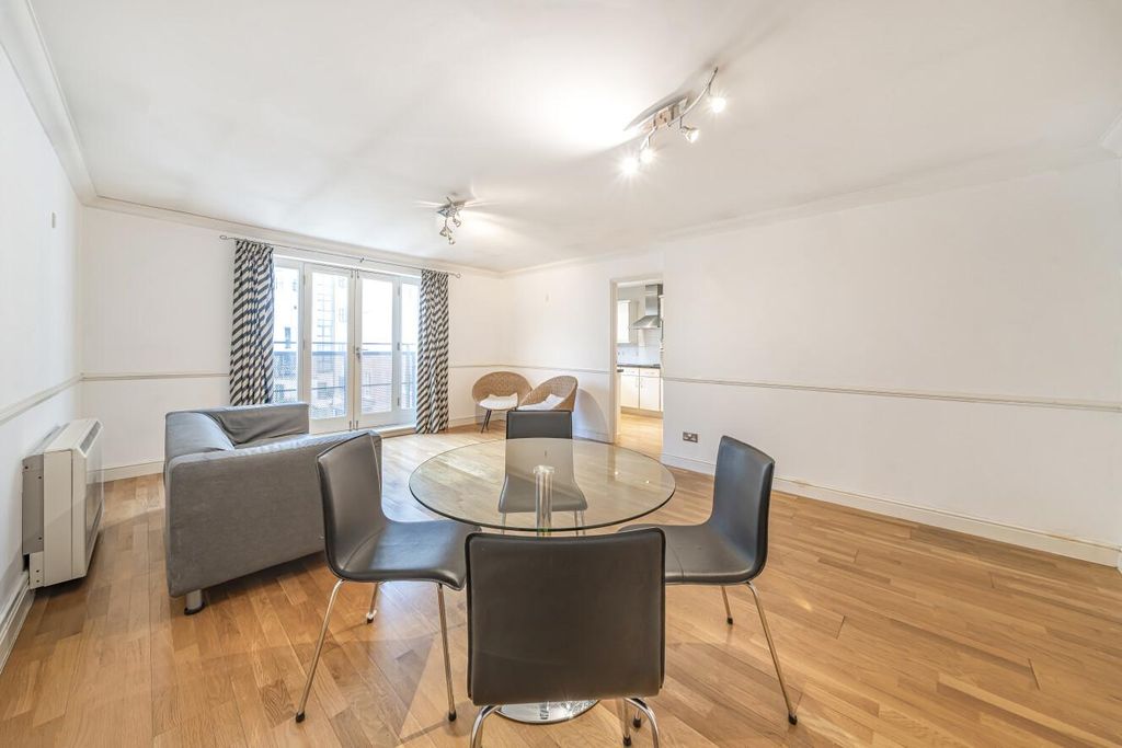 Property photo 3 of 10 Picture 3