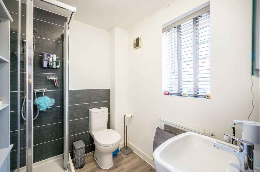 Additional image 13 of 5 bed detached house for saleHodgson Avenue, Leiston IP16