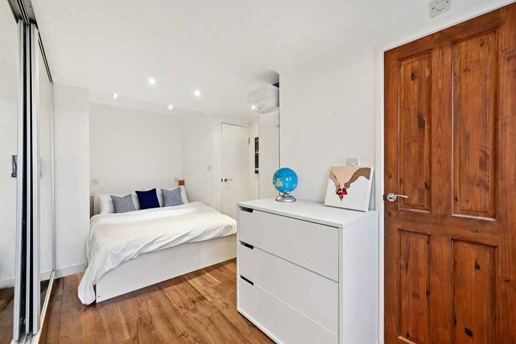 Property photo 3 of 12 Picture 4