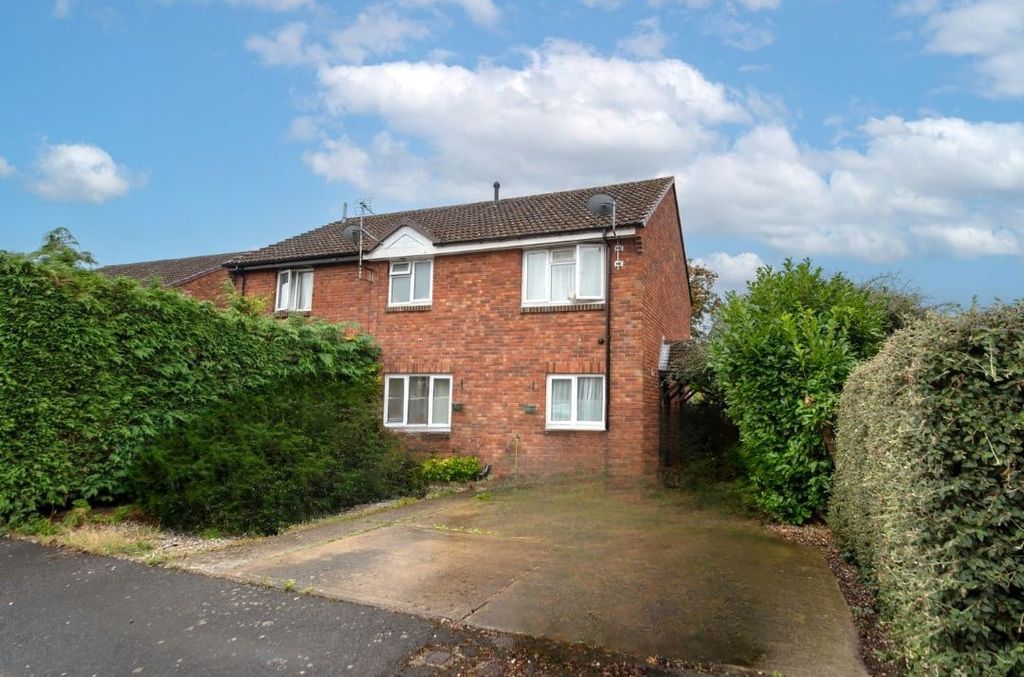 Property photo 1 of 8