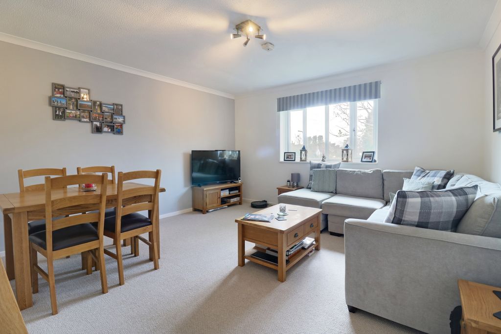 Property photo 2 of 5