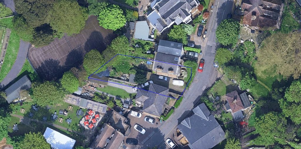 Property photo 3 of 3