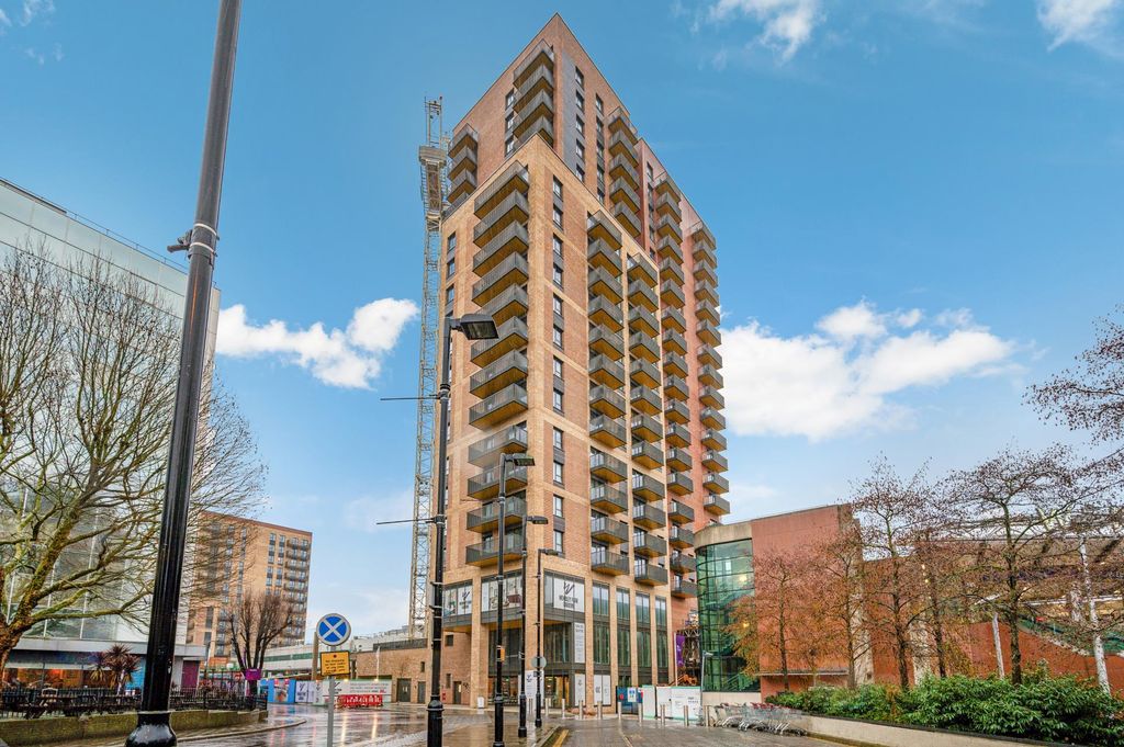 Property photo 1 of 3