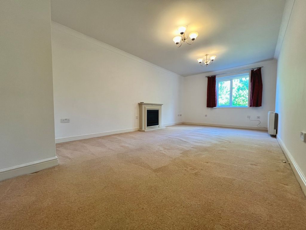 Property photo 2 of 19 Picture No. 03