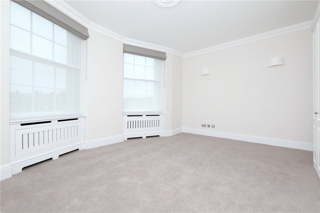 Property photo 2 of 6 Picture No. 10