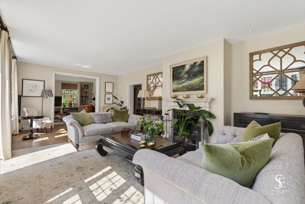 Property photo 3 of 41 Drawing Room
