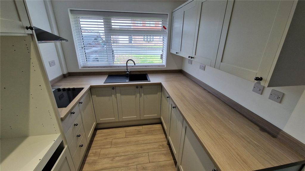 Property photo 3 of 9 Picture No. 10