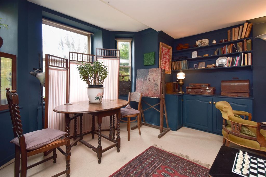 Property photo 2 of 15 Living Room