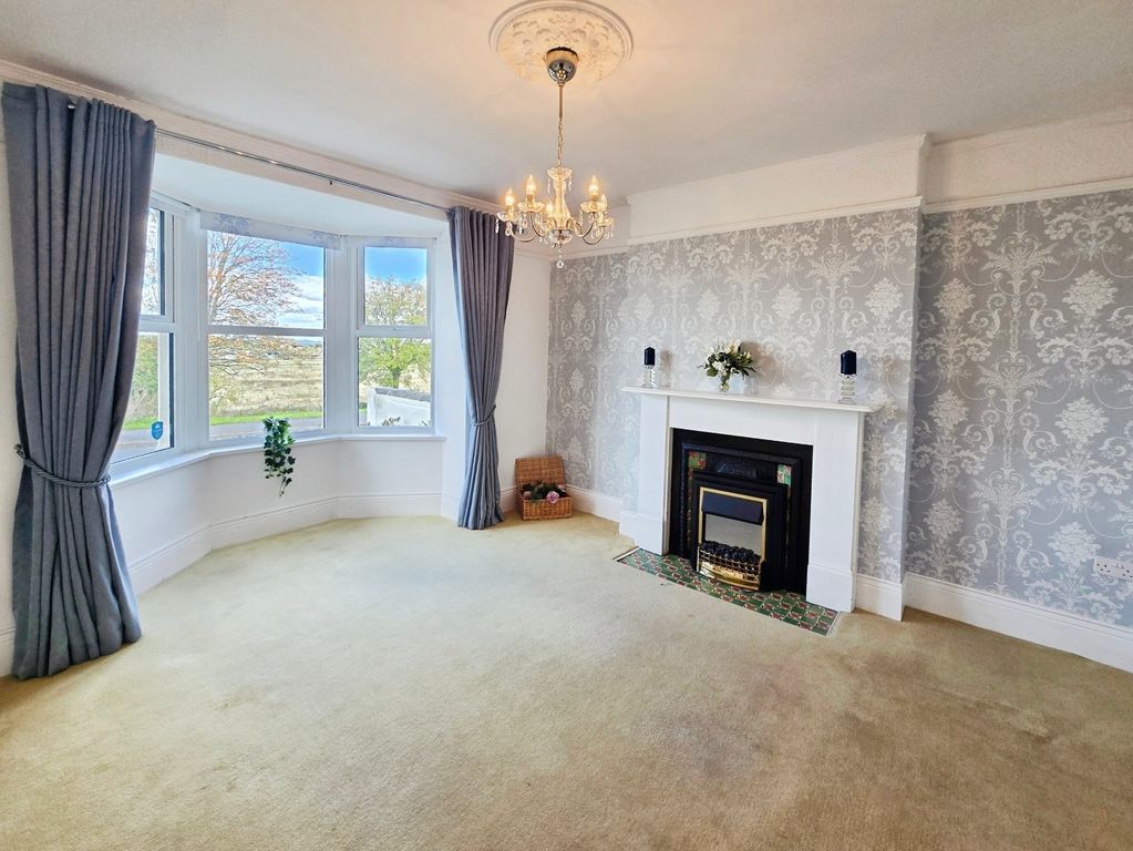 Property photo 2 of 33 Picture No. 04