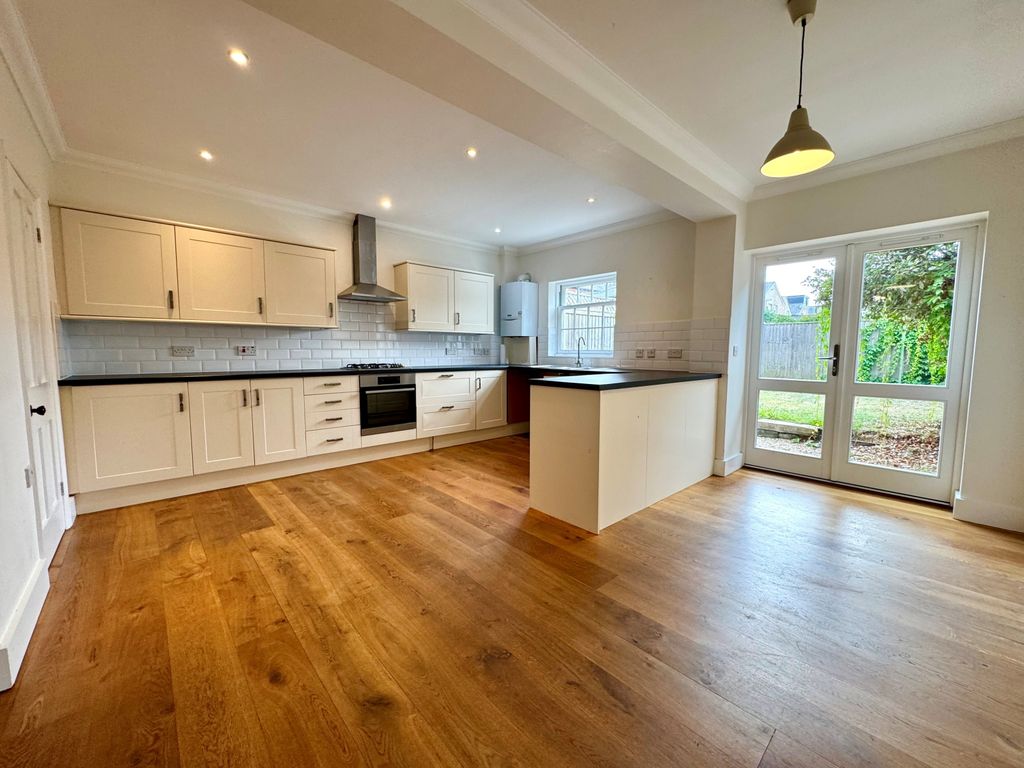 Property photo 2 of 10 Gallery