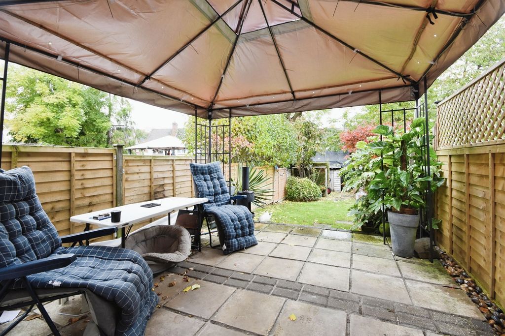 Property photo 3 of 17