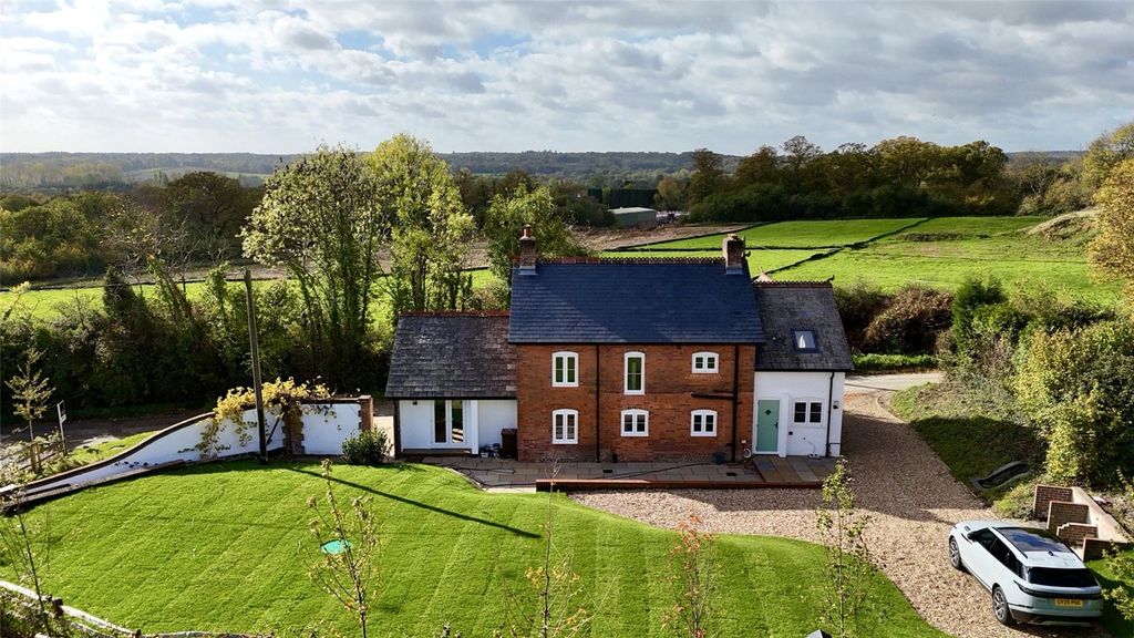 Property photo 2 of 16 Picture No. 02