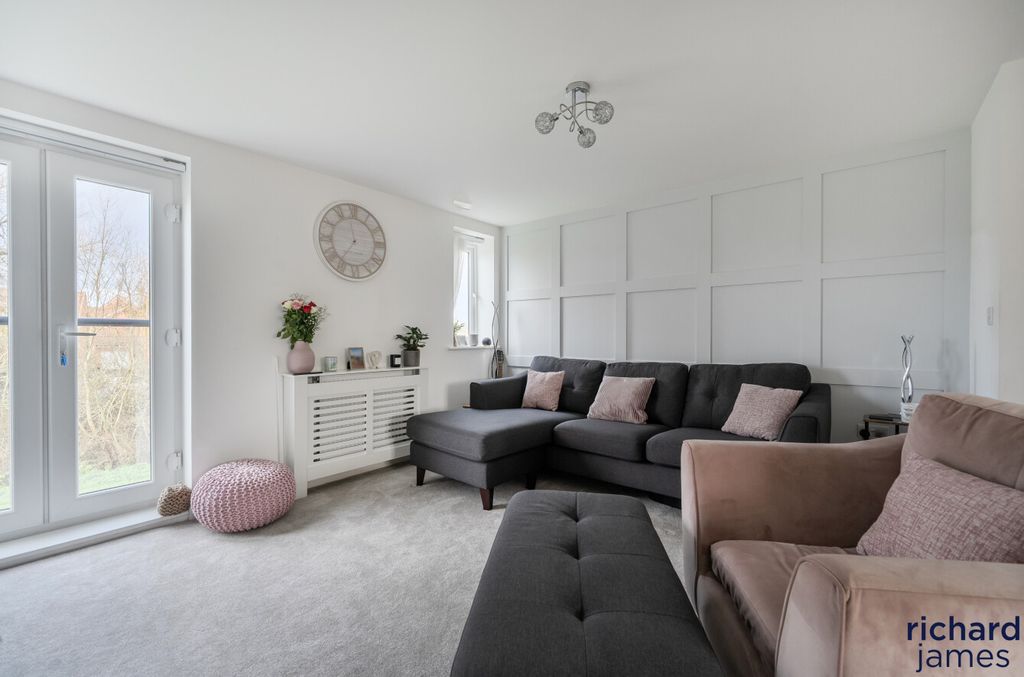 Property photo 2 of 16 Ac166Cbb79994De596c441A8c121B392