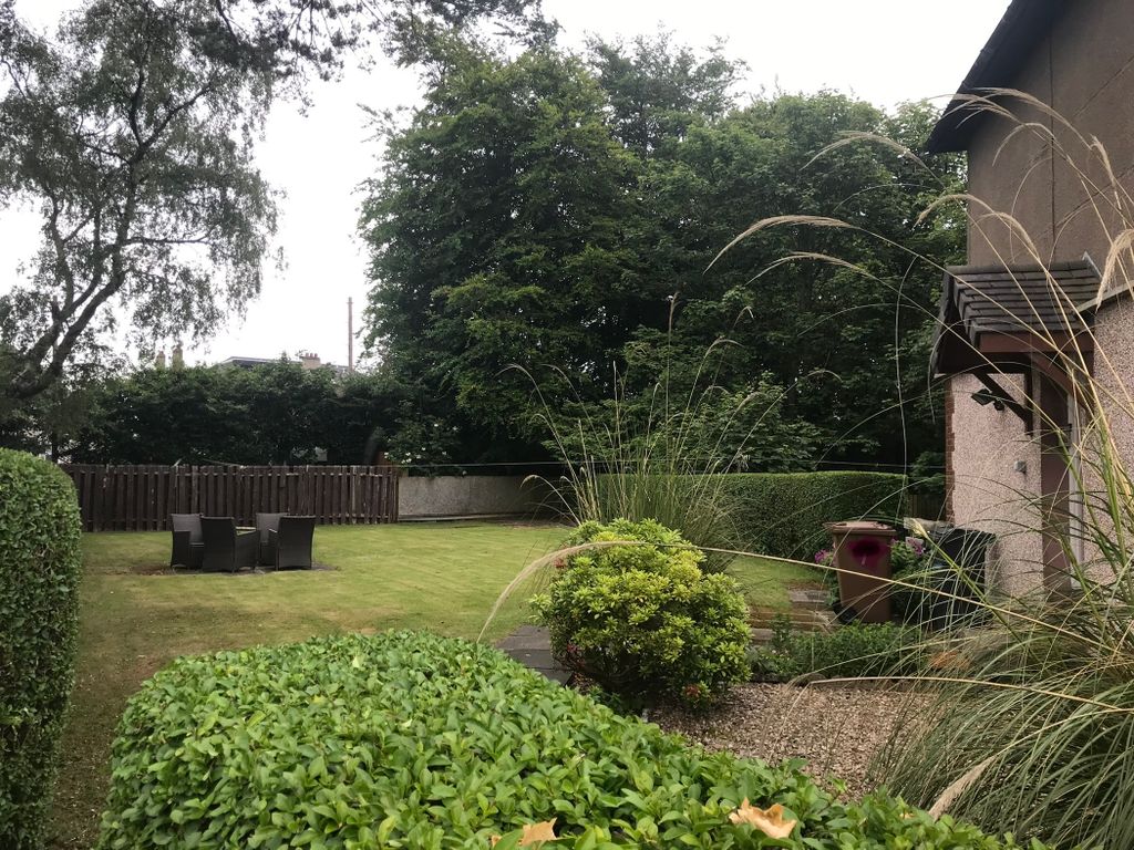 Property photo 1 of 14 Cover