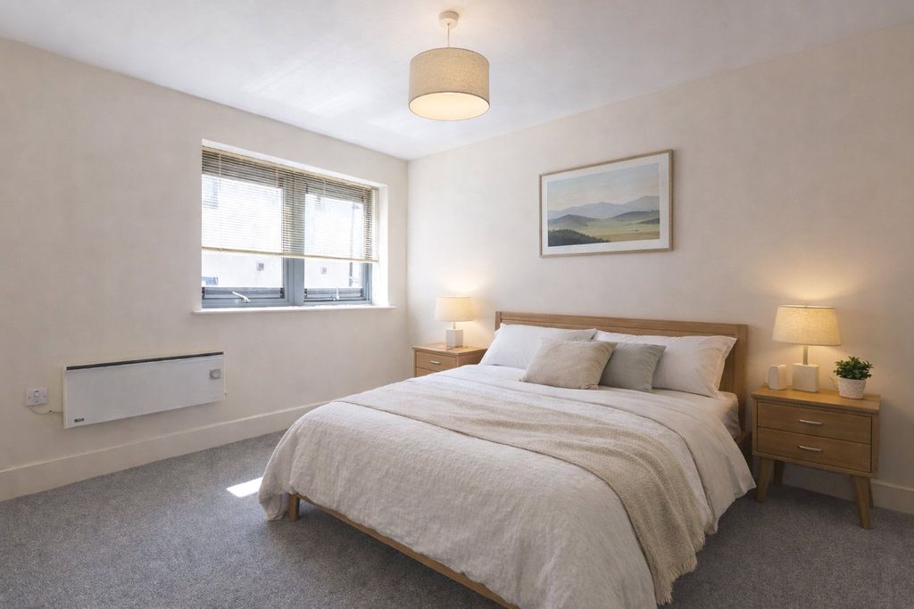 Property photo 3 of 22 Picture No. 38