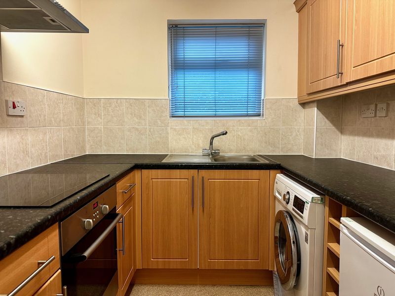 Property photo 2 of 9 Kitchen