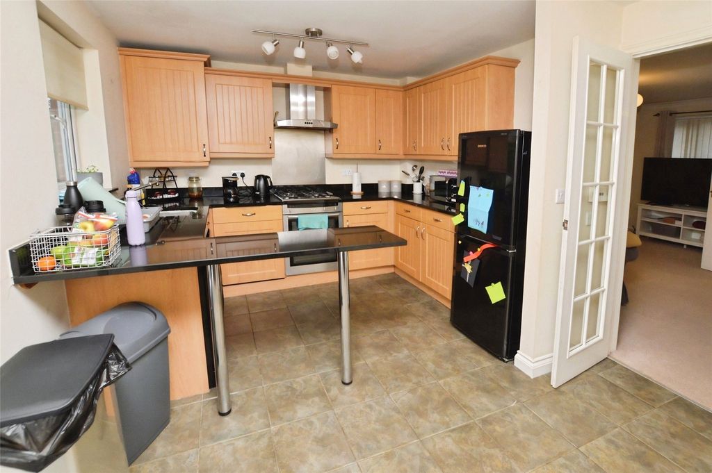 Property photo 3 of 11 Kitchen/Diner