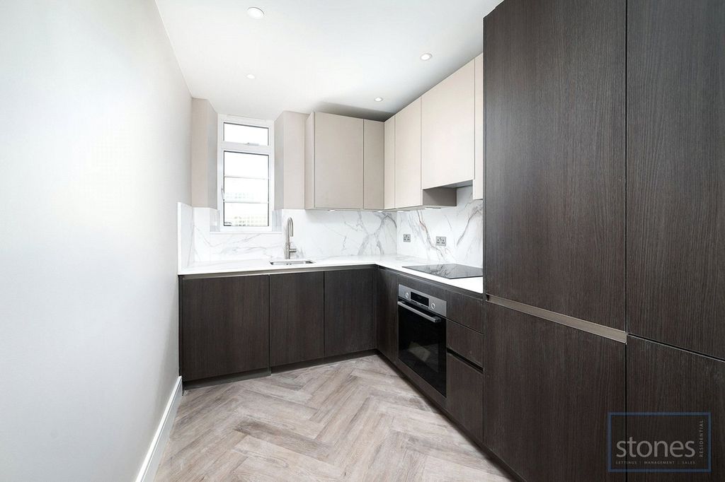 Property photo 2 of 14 Picture No. 05