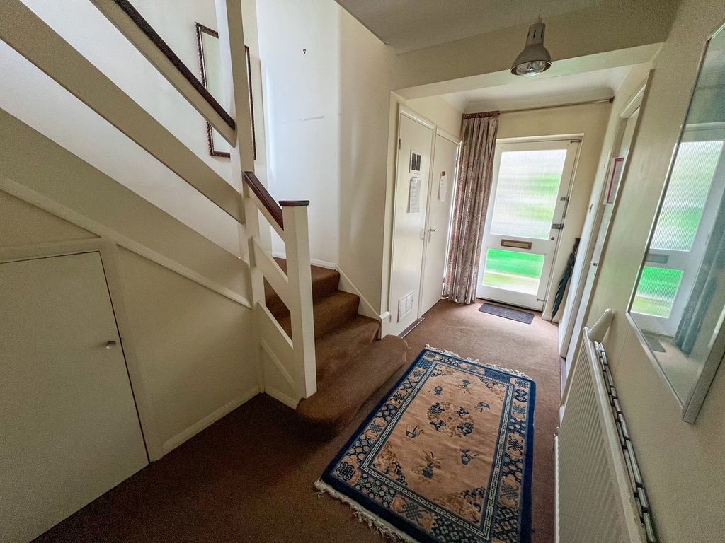 Property photo 3 of 23