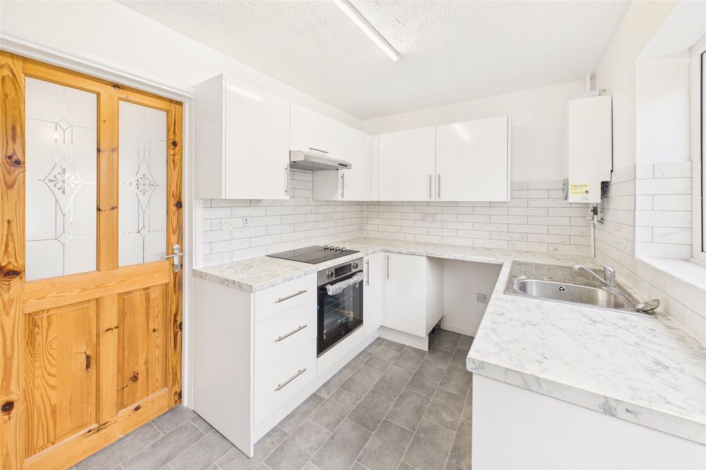 Property photo 3 of 15 Picture No. 16