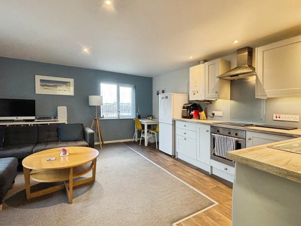 Property photo 2 of 17 4847312