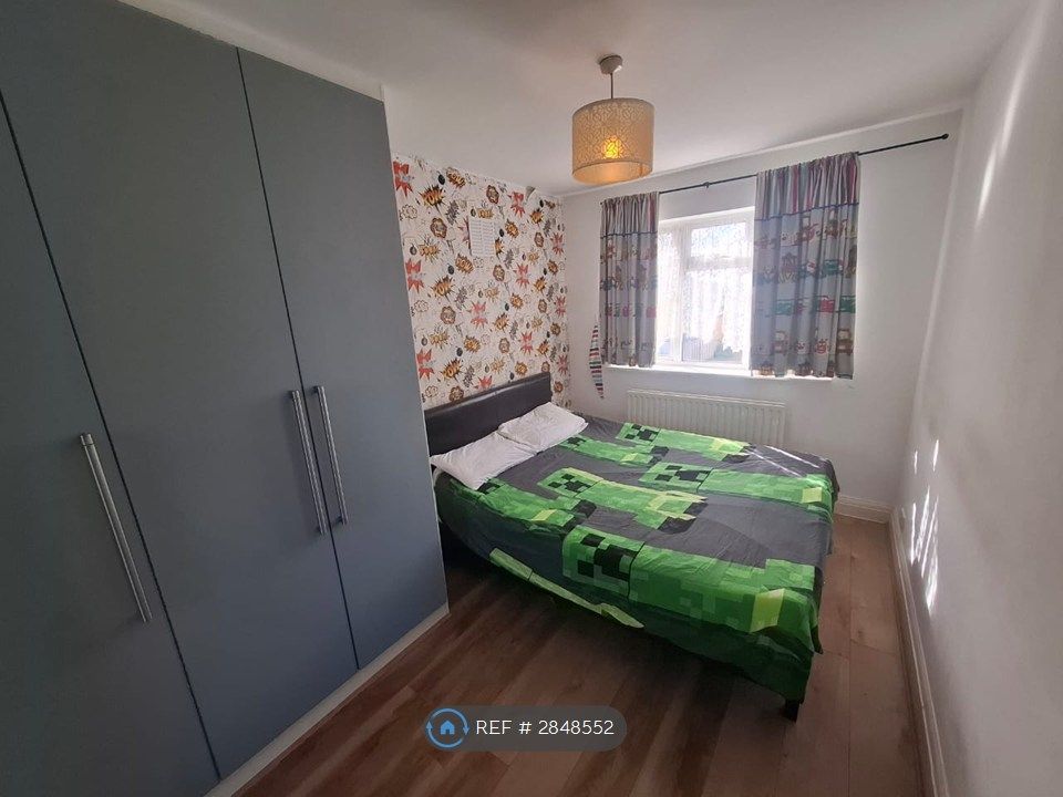 Property photo 1 of 5