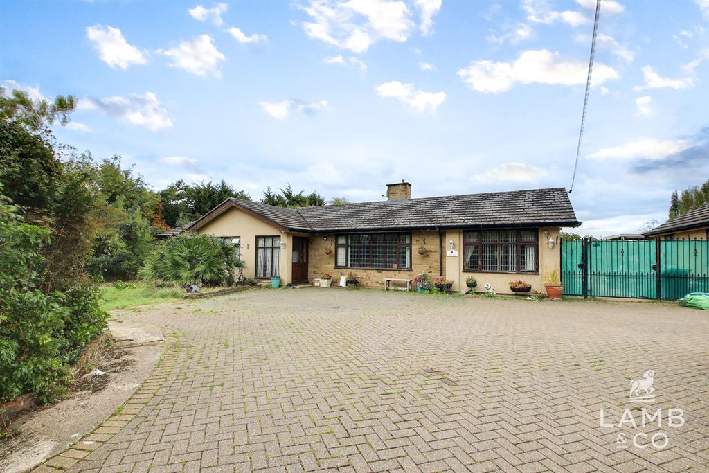Property photo 2 of 32 Img_2172-Img_2176.Jpeg