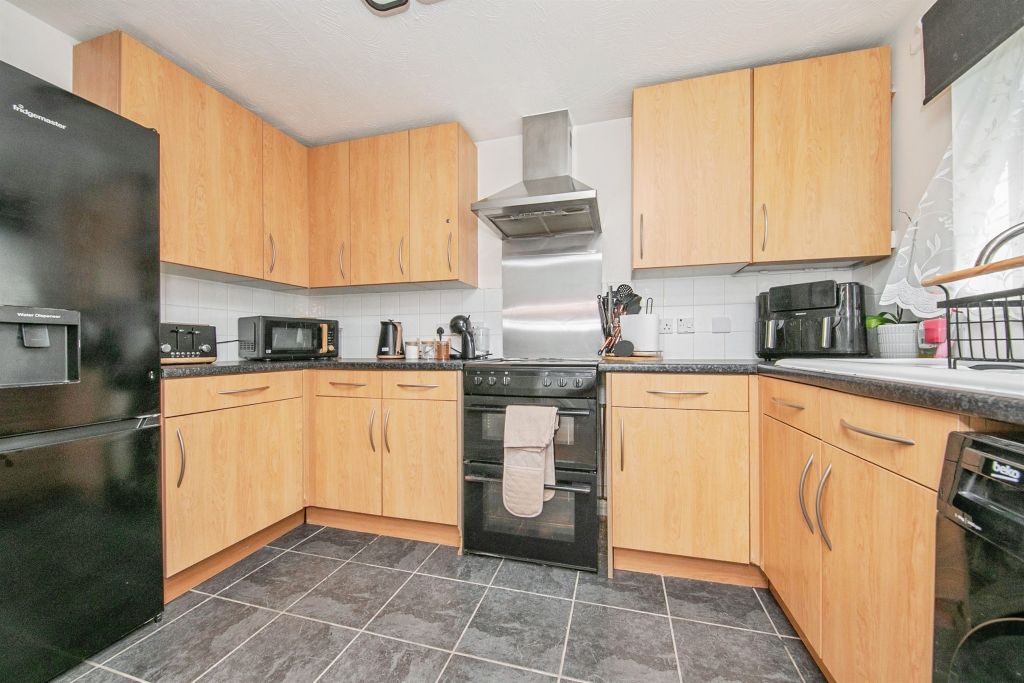 Property photo 3 of 13