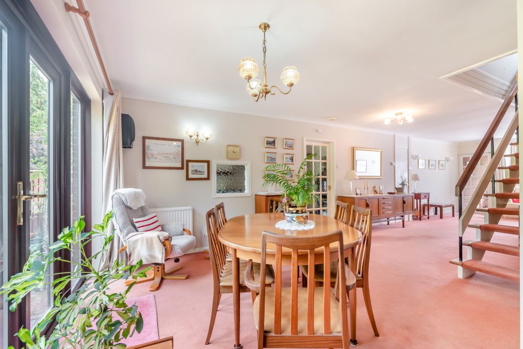 Property photo 2 of 14