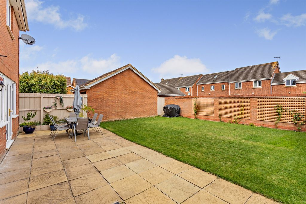 Property photo 2 of 15