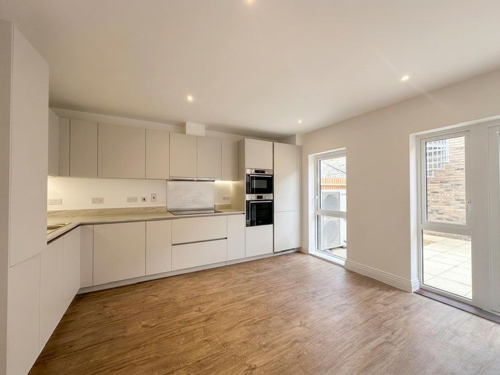 Property photo 2 of 17 Kitchen 1.Jpg