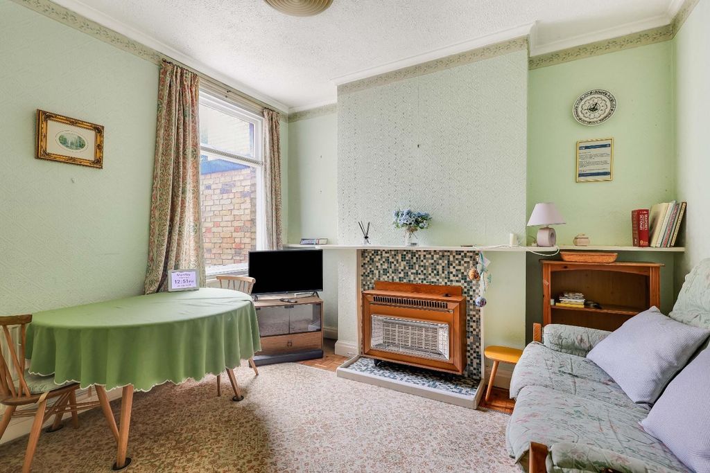 Property photo 3 of 15 Img_0402.Jpg