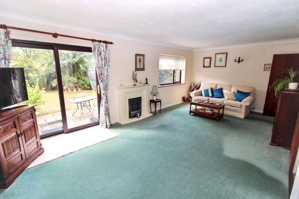 Property photo 3 of 18