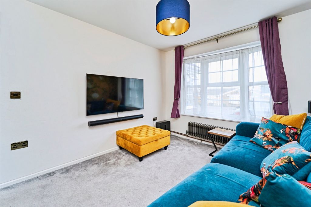 Property photo 3 of 15 Living Room