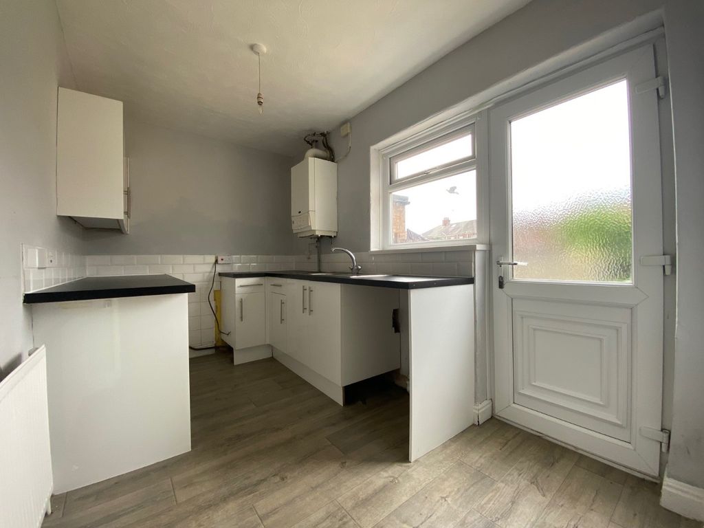 Property photo 3 of 8 Picture No. 16