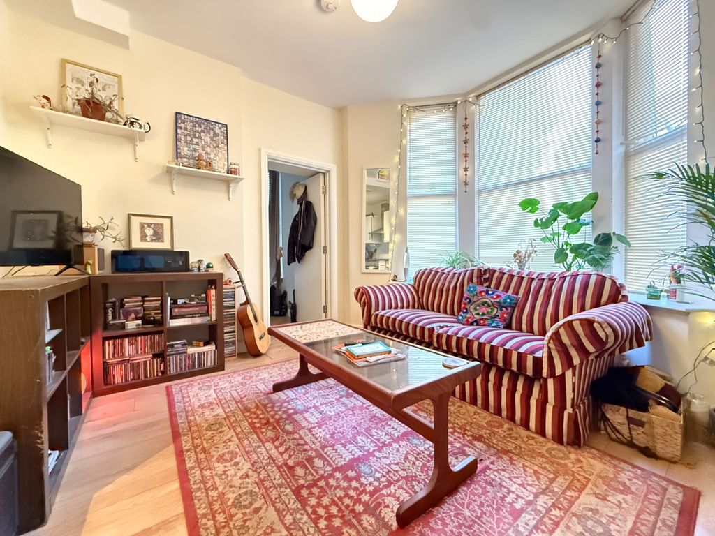 Property photo 1 of 4 1693d0c9-49Ca-470A-A733-04186F5Ecd9B