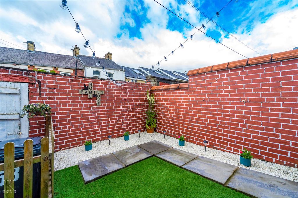 Property photo 3 of 28 4.Jpg
