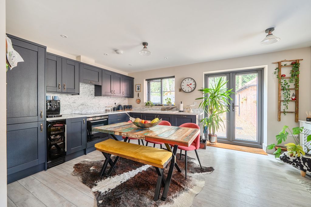 Property photo 2 of 20 1499982 (9)