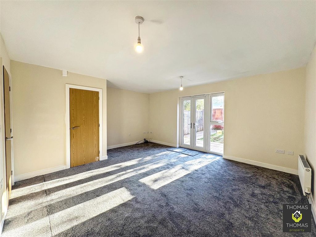 Property photo 3 of 11 Img_0526.Jpg