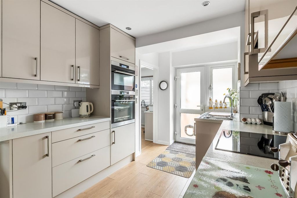 Property photo 3 of 15 .The-Garstons-14.Jpg
