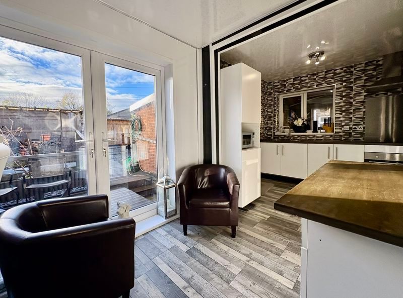 Property photo 2 of 11 Photo 7