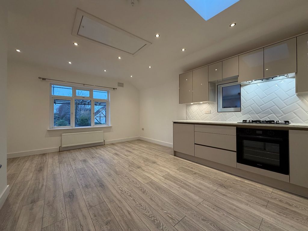 Property photo 1 of 6 Picture No. 06