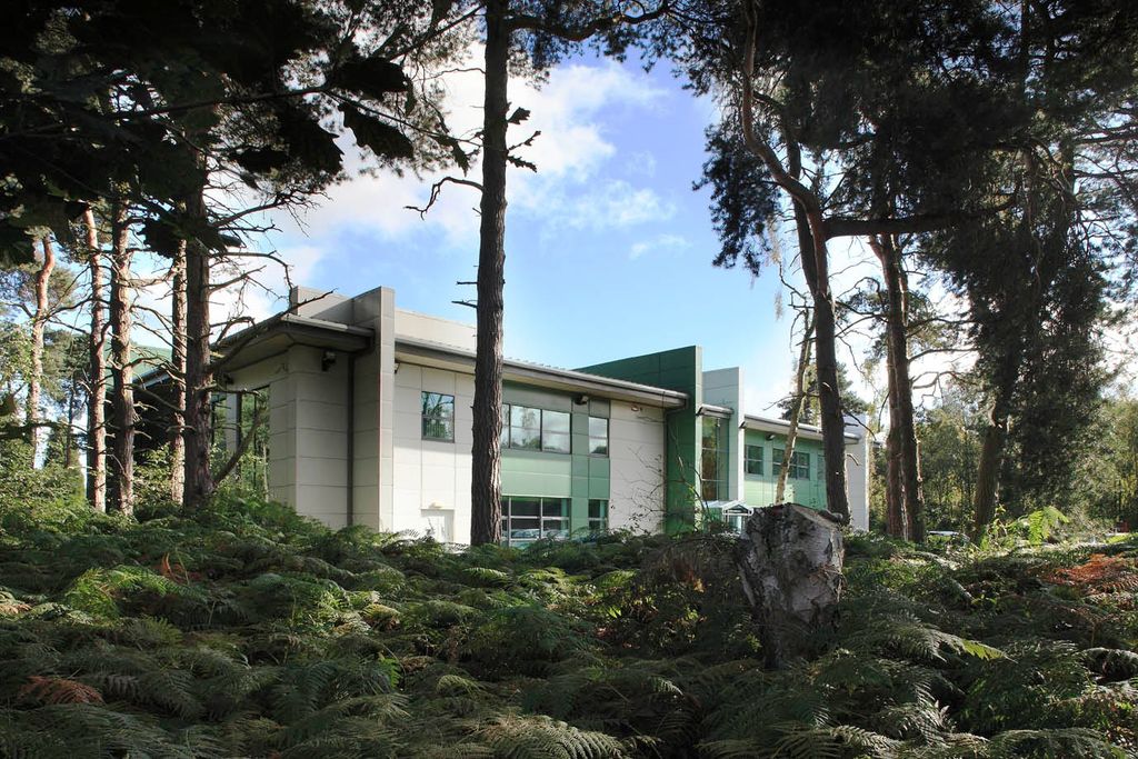Property photo 2 of 13 Willows External 