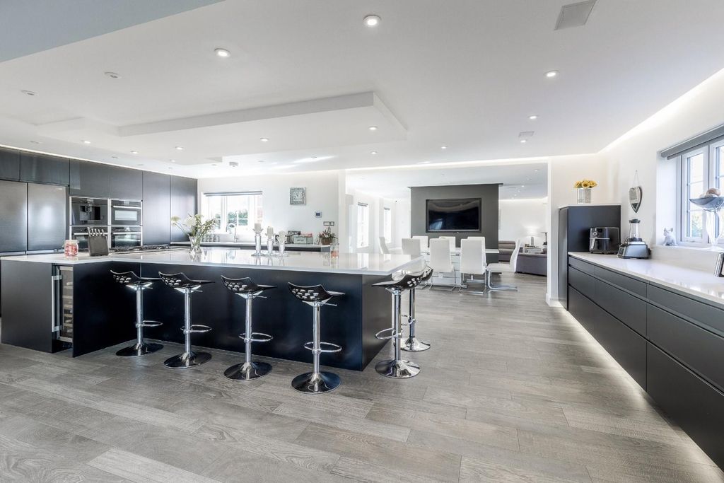 Property photo 3 of 49 36 Belfry Lane 016.Jpg