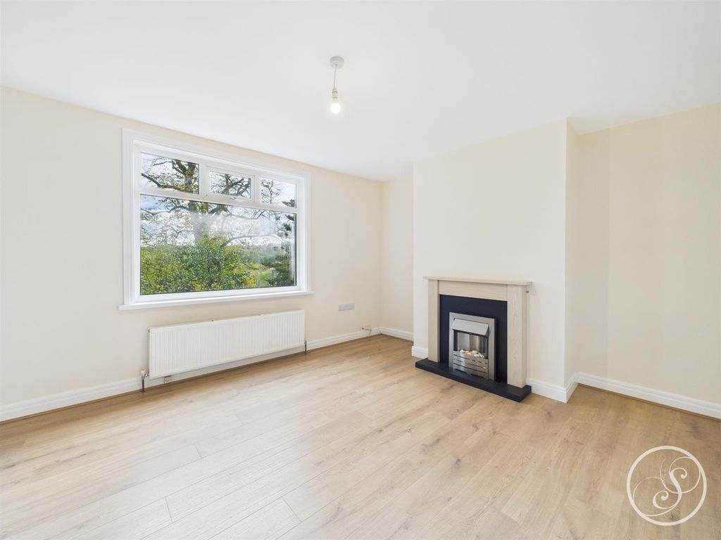 Property photo 3 of 11 Cam02071G0-Pr0727-Still009.Jpg