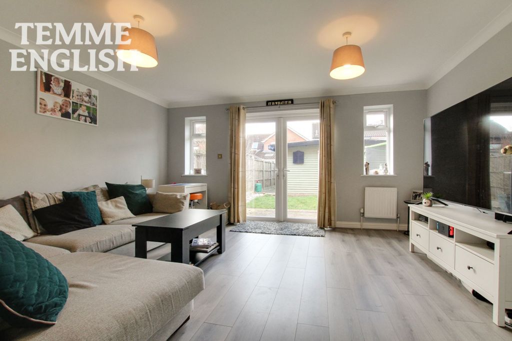 Property photo 3 of 14