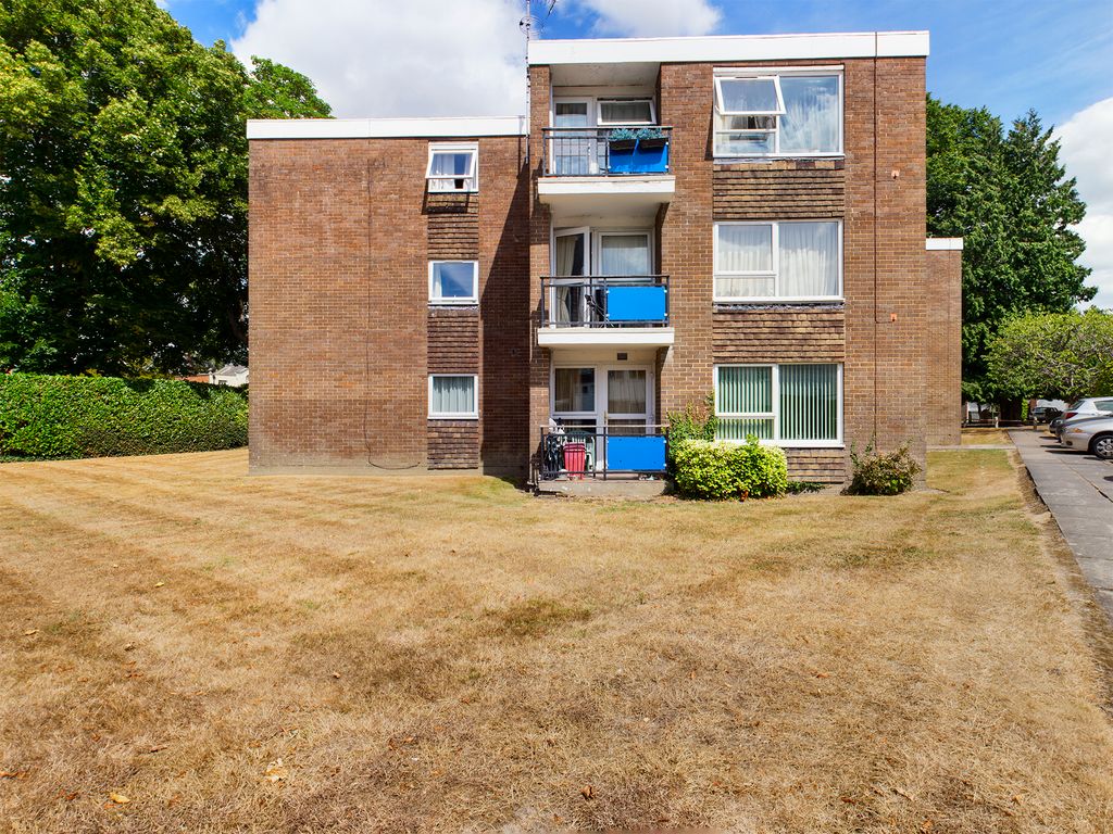 Property photo 1 of 8