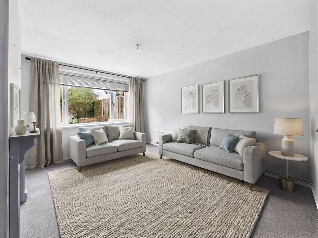 Property photo 2 of 16 Lounge (Virtually Furnished)