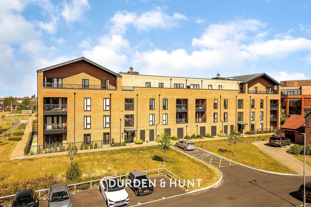 Property photo 1 of 15 Bentley-29.1.Jpg